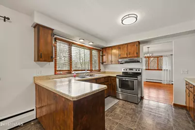 55 Crystal St, Pittsfield, MA 01201 - Photo 16