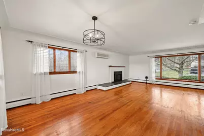 55 Crystal St, Pittsfield, MA 01201 - Photo 12