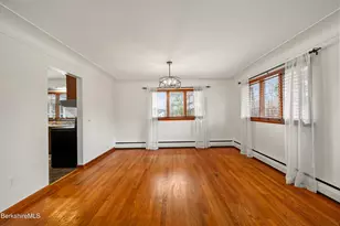 55 Crystal St, Pittsfield, MA 01201 - Photo 10