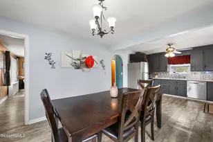 322 Cheshire Rd, Pittsfield, MA 01201 - Photo 16