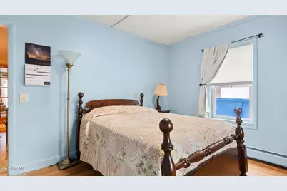298 E Housatonic St, Dalton, MA 01226 - Photo 18