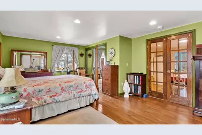 298 Housatonic St, Dalton, MA 01226 - Photo 12