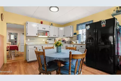 298 Housatonic St, Dalton, MA 01226 - Photo 10