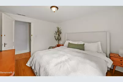27 Morgan St, Pittsfield, MA 01201 - Photo 18
