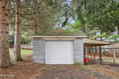 27 Morgan St, Pittsfield, MA 01201 - Photo 30