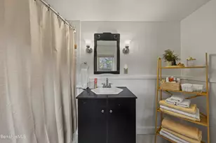 27 Morgan St, Pittsfield, MA 01201 - Photo 24