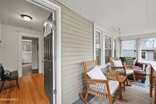 27 Morgan St, Pittsfield, MA 01201 - Photo 2