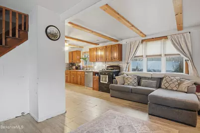 1286 North St, Pittsfield, MA 01201 - Photo 12