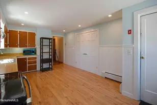 28 Adell St, Pittsfield, MA 01201 - Photo 10