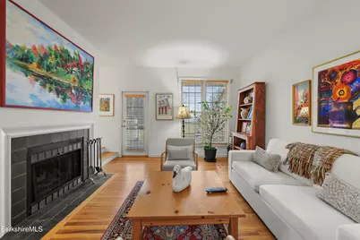 1136 Barker Rd #27, Pittsfield, MA 01201 - Photo 4