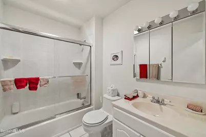 1136 Barker Rd #27, Pittsfield, MA 01201 - Photo 22