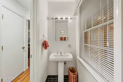 1136 Barker Rd #27, Pittsfield, MA 01201 - Photo 14