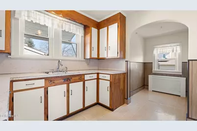 67 Strong Ave, Pittsfield, MA 01201 - Photo 10