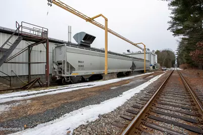 113 Silver St, Sheffield, MA 01257 - Photo 10