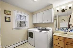 31 E Housatonic St, Dalton, MA 01226 - Photo 8