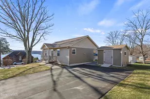 200 Narragansett Ave, Lanesborough, MA 01237 - Photo 50