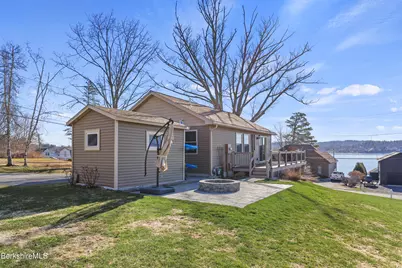 200 Narragansett Ave, Lanesborough, MA 01237 - Photo 56