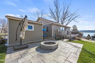 200 Narragansett Ave, Lanesborough, MA 01237 - Photo 54