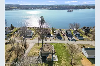 200 Narragansett Ave, Lanesborough, MA 01237 - Photo 1