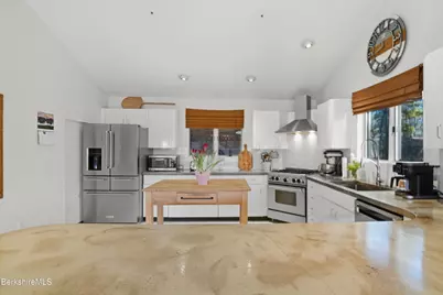 520 N Main St, Lanesborough, MA 01237 - Photo 6