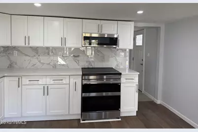 23 Murray Ave, North Adams, MA 01247 - Photo 4