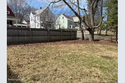 23 Murray Ave, North Adams, MA 01247 - Photo 24