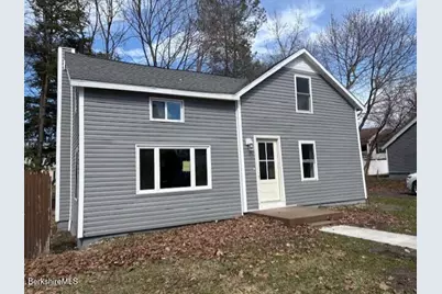 23 Murray Ave, North Adams, MA 01247 - Photo 2