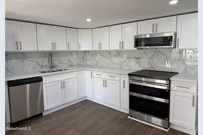 23 Murray Ave, North Adams, MA 01247 - Photo 6