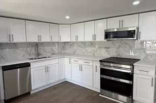 23 Murray Ave, North Adams, MA 01247 - Photo 6