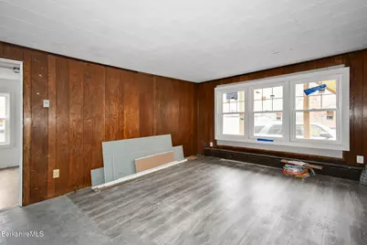 111 Columbia St, Adams, MA 01220 - Photo 28