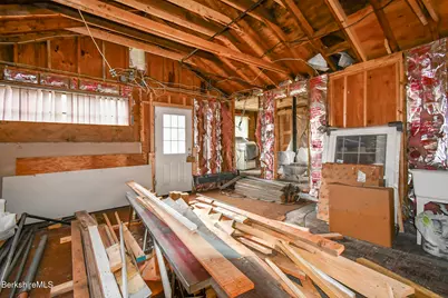 111 Columbia St, Adams, MA 01220 - Photo 32