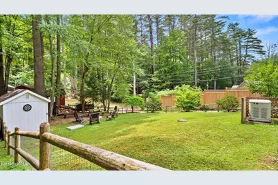 25 Pine St, New Marlboro, MA 01230 - Photo 30