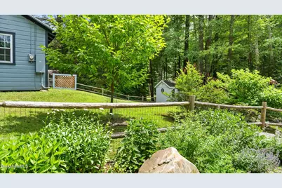 25 Pine St, New Marlboro, MA 01230 - Photo 30