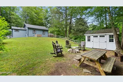 25 Pine St, New Marlboro, MA 01230 - Photo 24