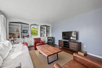 43 Baldwin Ave, Pittsfield, MA 01201 - Photo 10