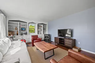 43 Baldwin Ave, Pittsfield, MA 01201 - Photo 10