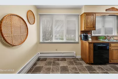 59 Joan Dr, Pittsfield, MA 01201 - Photo 14