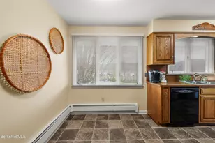 59 Joan Dr, Pittsfield, MA 01201 - Photo 14