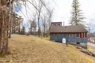 19 Cove Ln, Hinsdale, MA 01235 - Photo 2