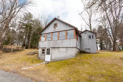 19 Cove Ln, Hinsdale, MA 01235 - Photo 4