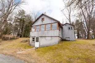 19 Cove Ln, Hinsdale, MA 01235 - Photo 4