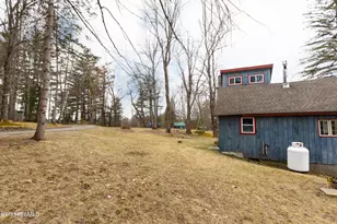 19 Cove Ln, Hinsdale, MA 01235 - Photo 4