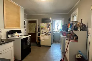 84 Washington Ave, North Adams, MA 01247 - Photo 28