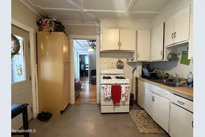 84 Washington Ave, North Adams, MA 01247 - Photo 12