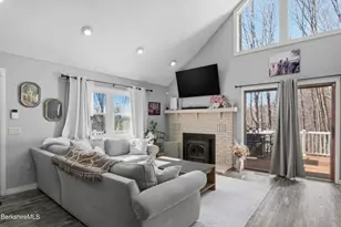 56 Victoria Ln, Lanesborough, MA 01237 - Photo 18