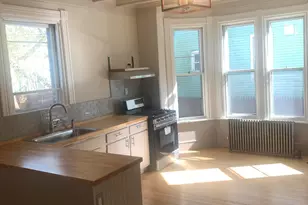 31 Bartlett Ave, Pittsfield, MA 01201 - Photo 8