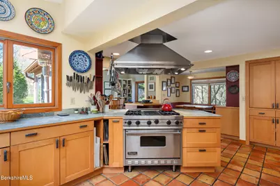 171 Knolls Rd, Williamstown, MA 01267 - Photo 6