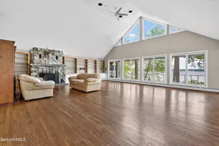 122 Blythewood Dr, Pittsfield, MA 01201 - Photo 10