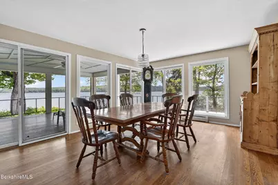 122 Blythewood Dr, Pittsfield, MA 01201 - Photo 14