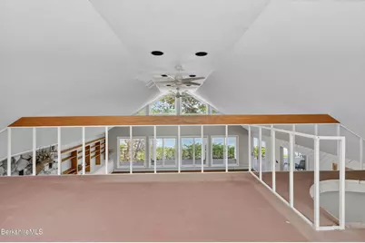 122 Blythewood Dr, Pittsfield, MA 01201 - Photo 22